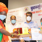 सौ. अनघा आईर यांना आदर्श शिक्षक पुरस्कार