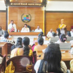 योजनांमधील त्रुटी दूर करण्याचे केंद्रीय मंत्र्यांकडून आश्वासन