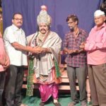 ज्येष्ठ दशावतारी कलाकार बाबा कामत यांचा सत्कार