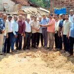 नुकसानग्रस्त व्यापा-यांना आर्थिक मदत