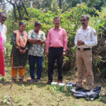 दाभोलीत महिलांची दारूसाठ्यावर धाड