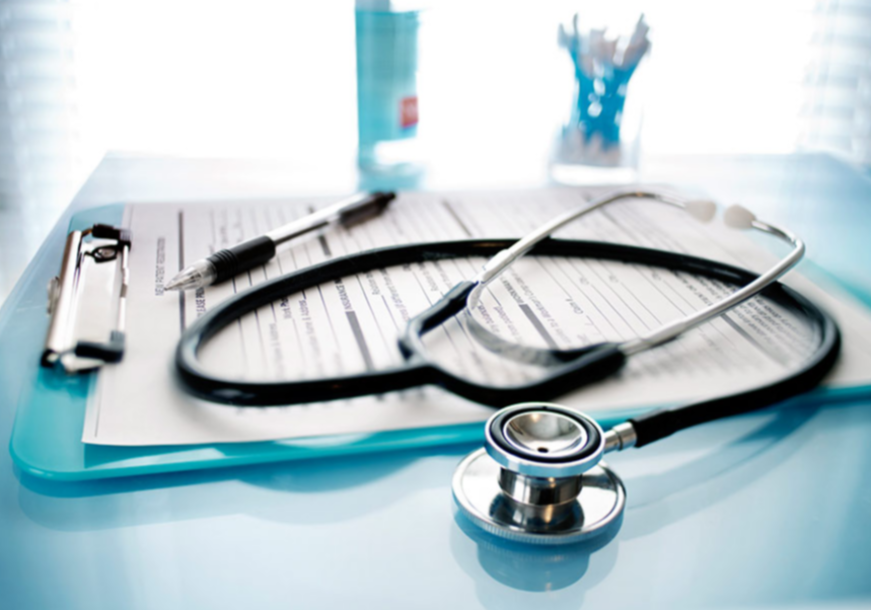 'कागदी' डॉक्टरांच्या विळख्यात जनतेचे आरोग्य..!