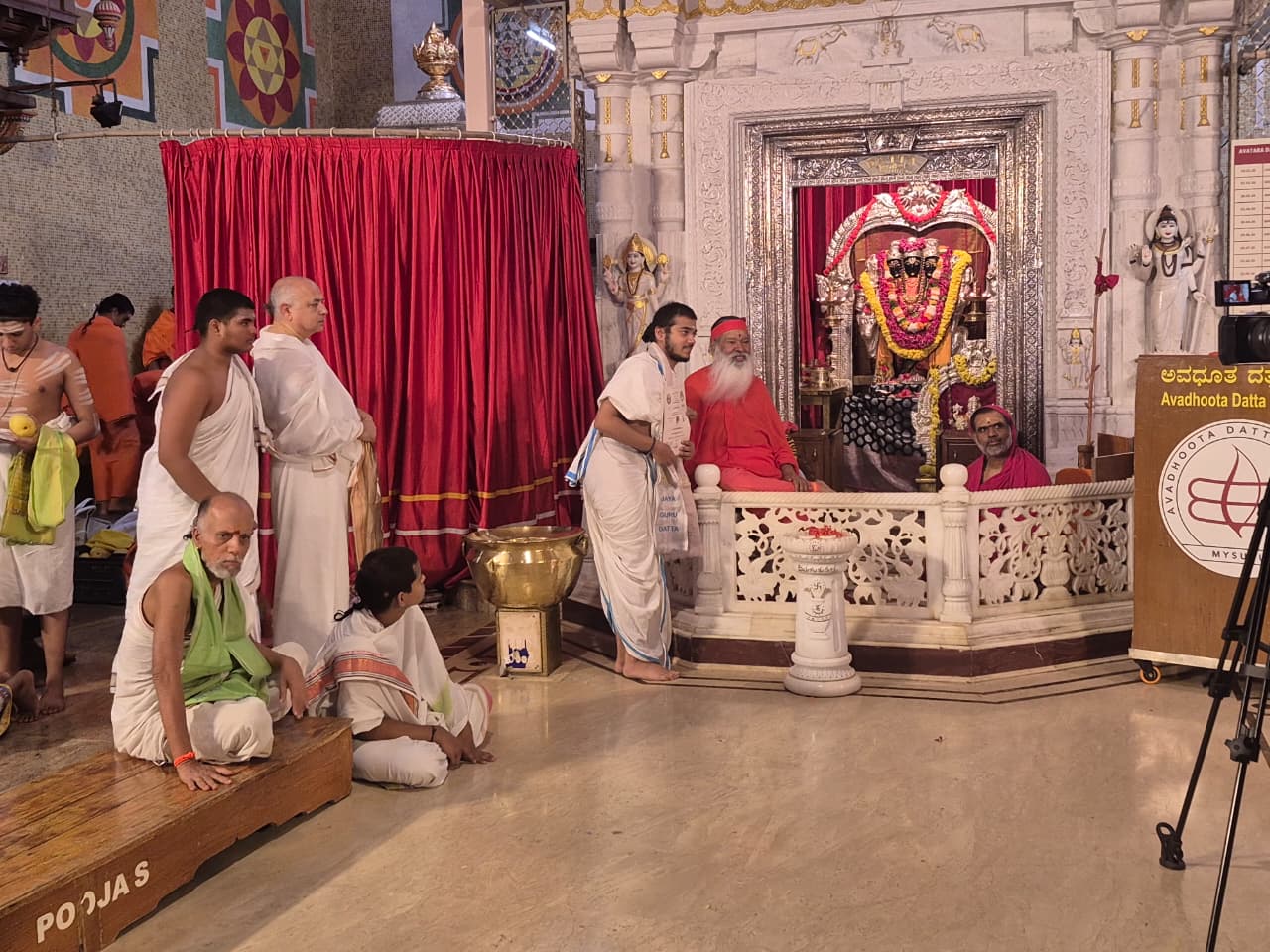 मकरंद मुंडले द्वितीय क्रमांकाने सन्मानित