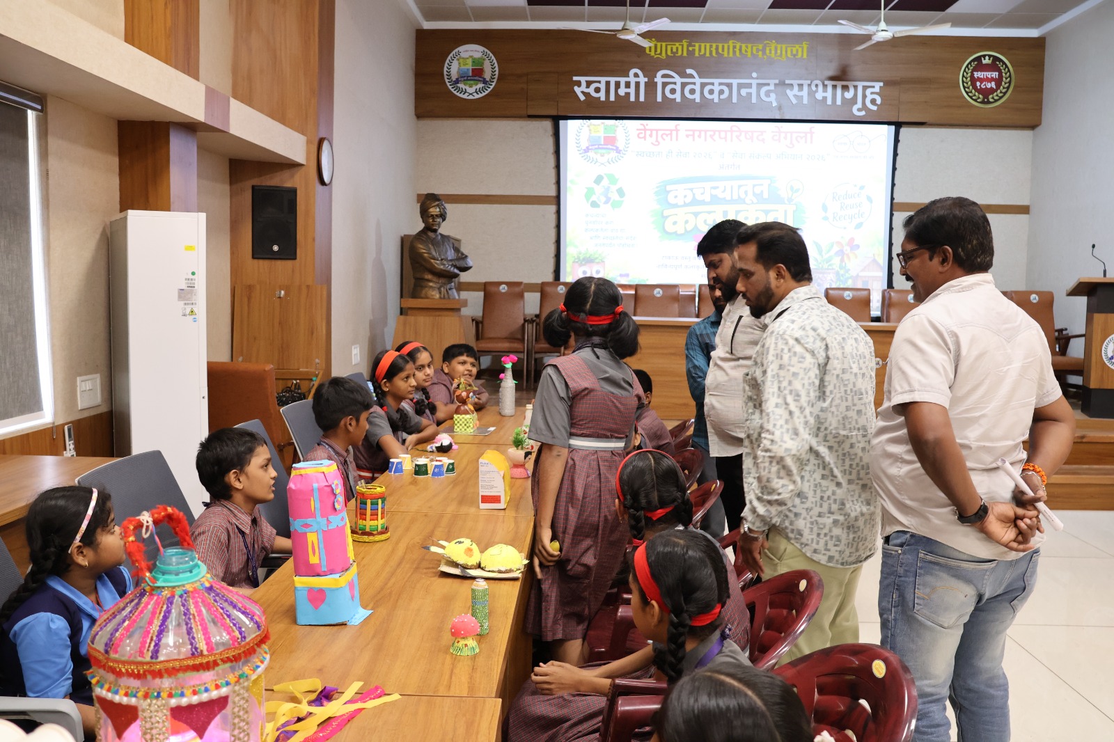 सेवा संकल्प अभियान अंतर्गत 'कचऱ्यातून कलाकृती' स्पर्धेला उत्स्फूर्त प्रतिसाद